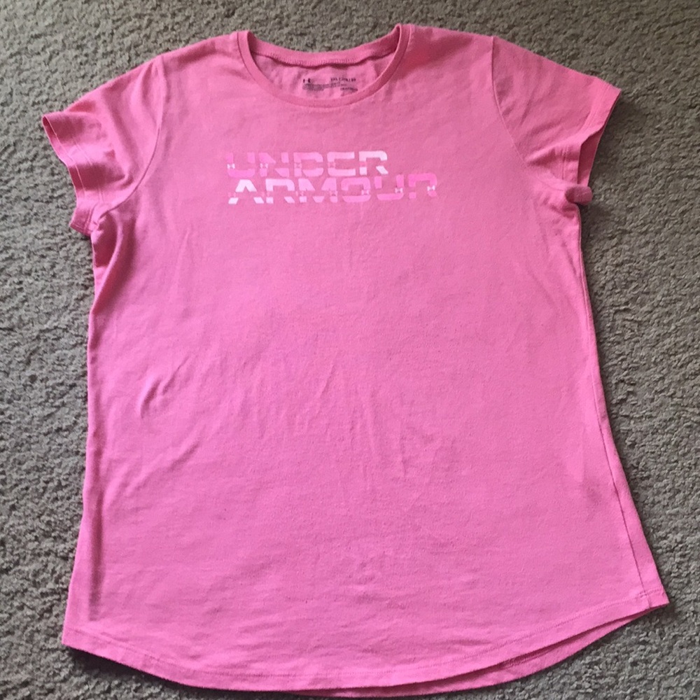 Under Armour top